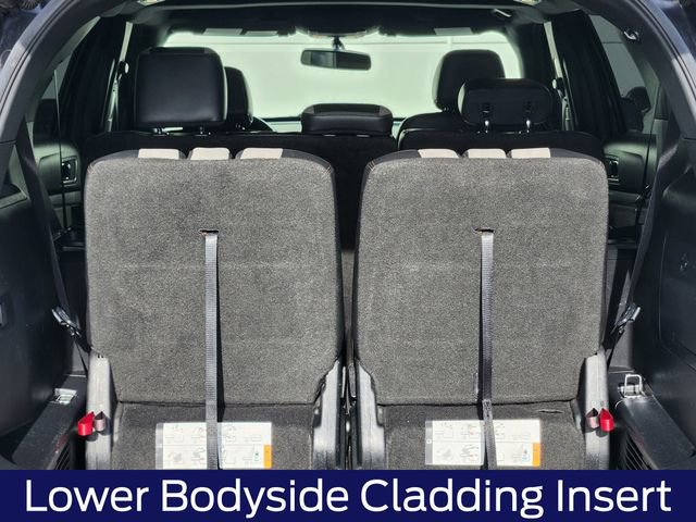 Certified 2017 Ford Explorer XLT w/ Equipment Group 202A image 19