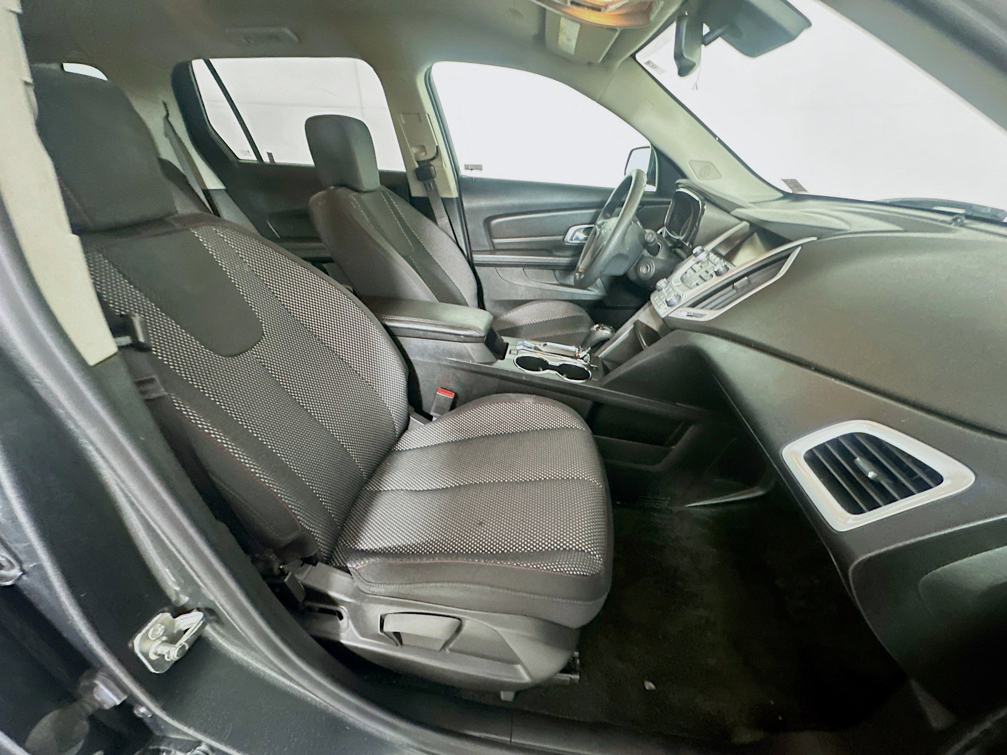 Used 2017 GMC Terrain SLE FWD image 26