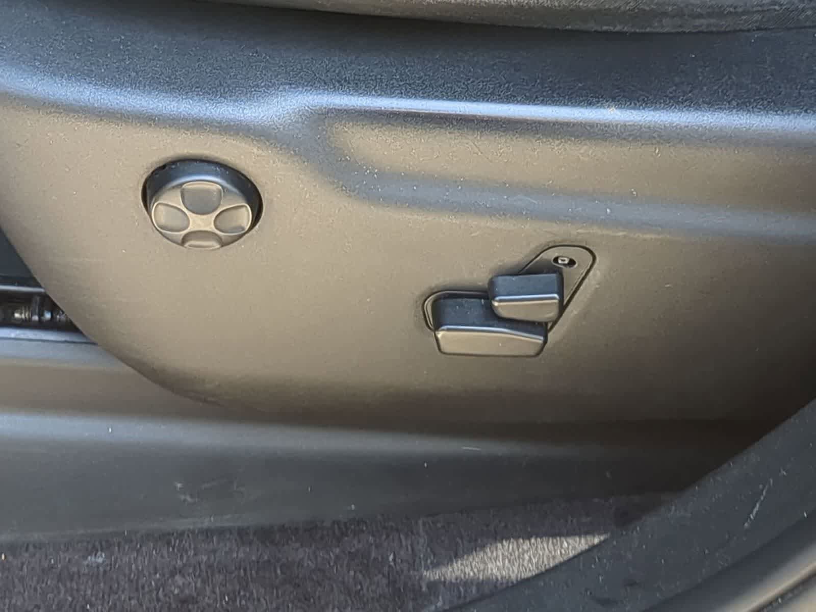 Used 2019 Dodge Durango R/T w/ Trailer Tow Group IV AWD/4WD image 17