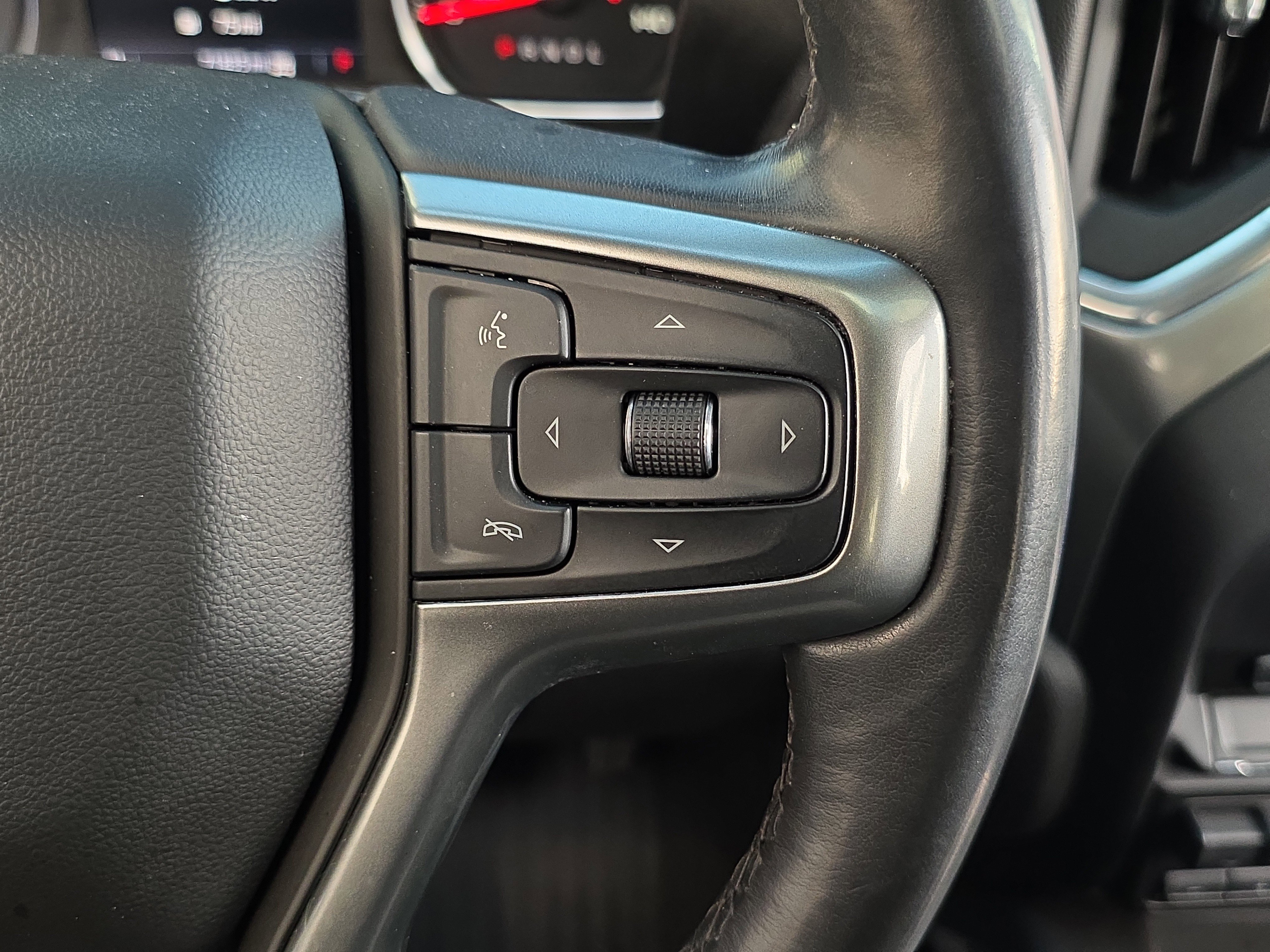 Used 2021 Chevrolet Silverado 1500 LT Trail Boss w/ Convenience Package II image 18