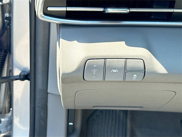 Used 2023 Hyundai Elantra SEL w/ Convenience Package image 10