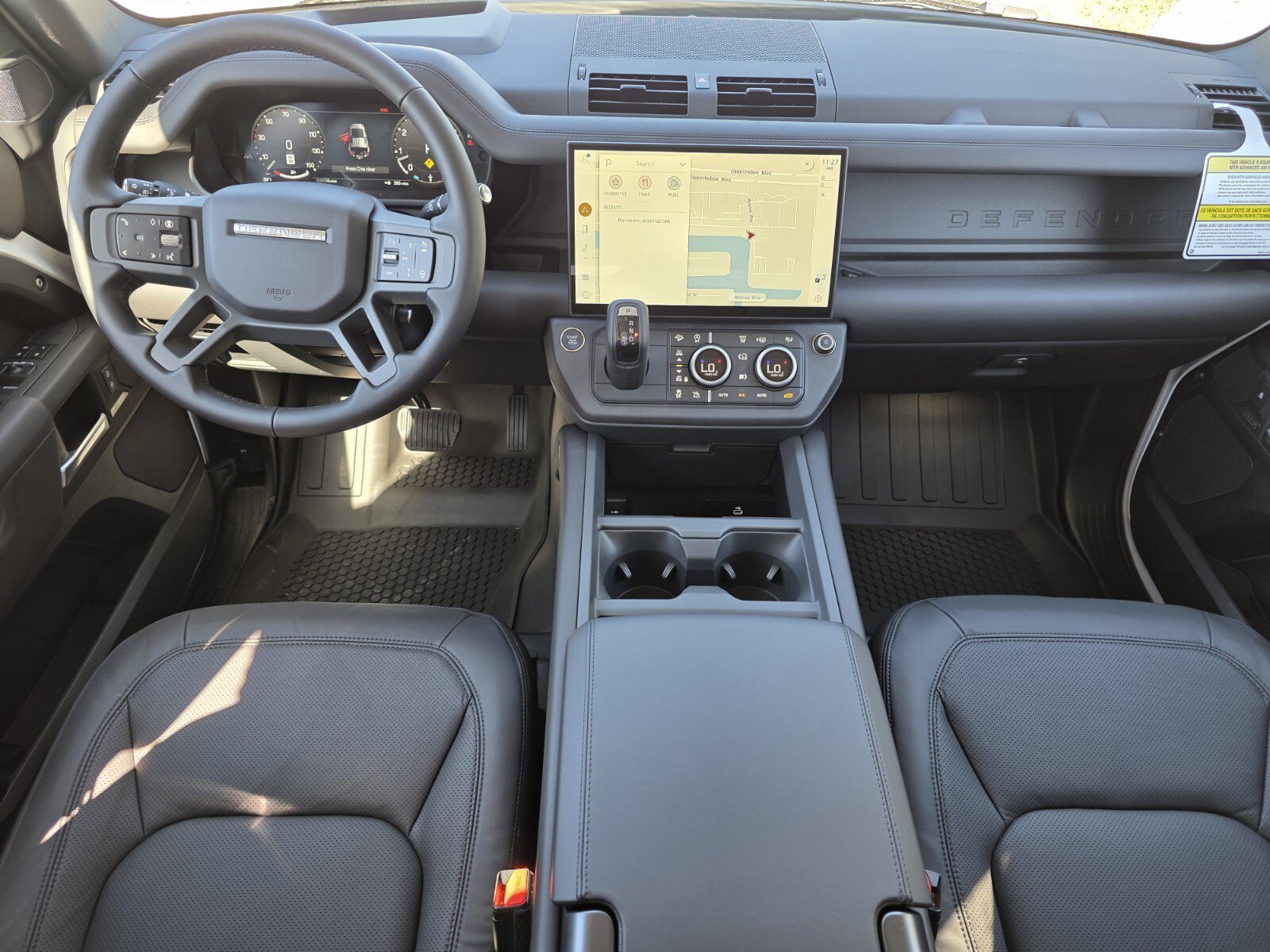Used 2026 Land Rover Defender 110 X-Dynamic SE AWD/4WD image 4