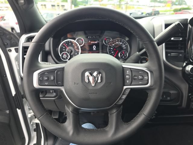 Used 2025 RAM 2500 Big Horn AWD/4WD image 15