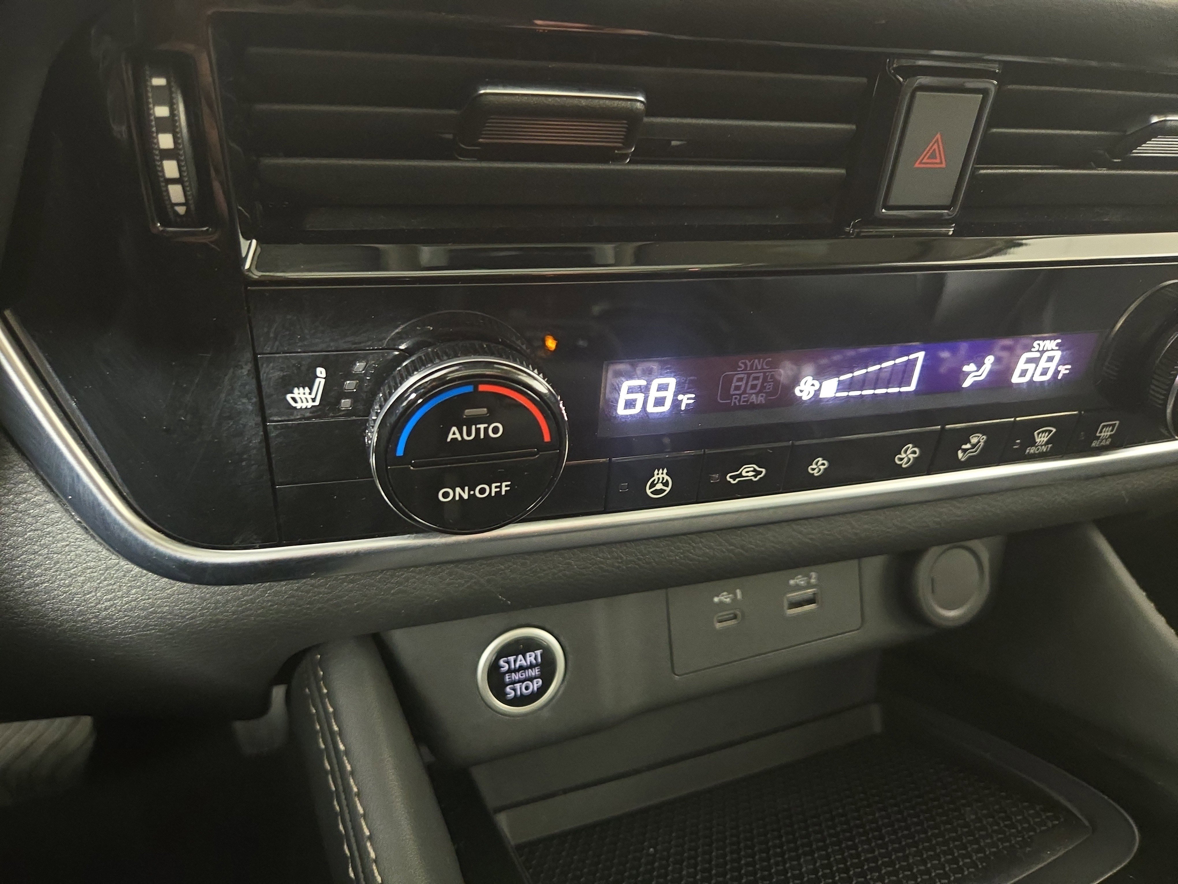 Used 2023 Nissan Rogue SL AWD/4WD image 27