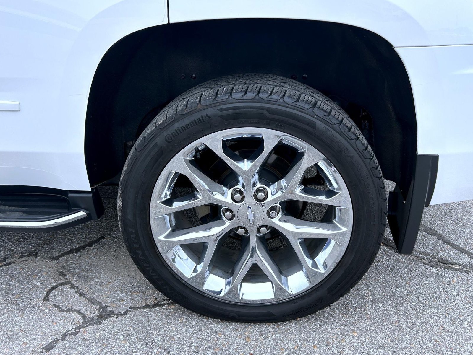 Certified 2018 Chevrolet Tahoe Premier AWD/4WD image 23