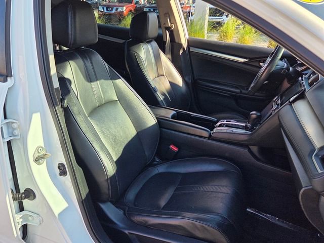 Used 2016 Honda Civic Touring image 18