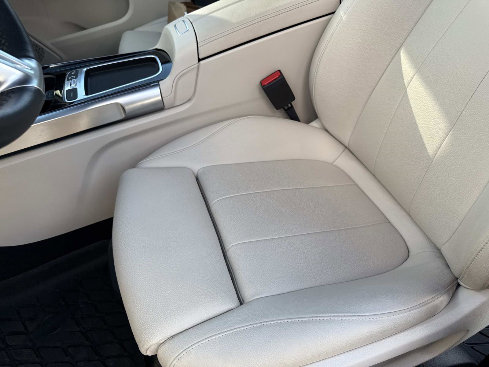 Used 2025 Mercedes-Benz GLB 250 GLB 250 image 21