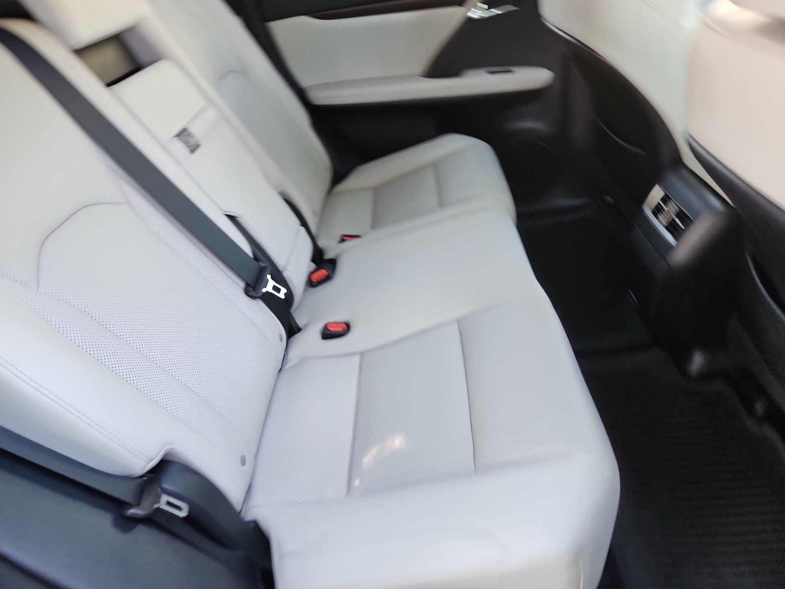 Used 2021 Lexus RX 450h AWD w/ Premium Package image 18