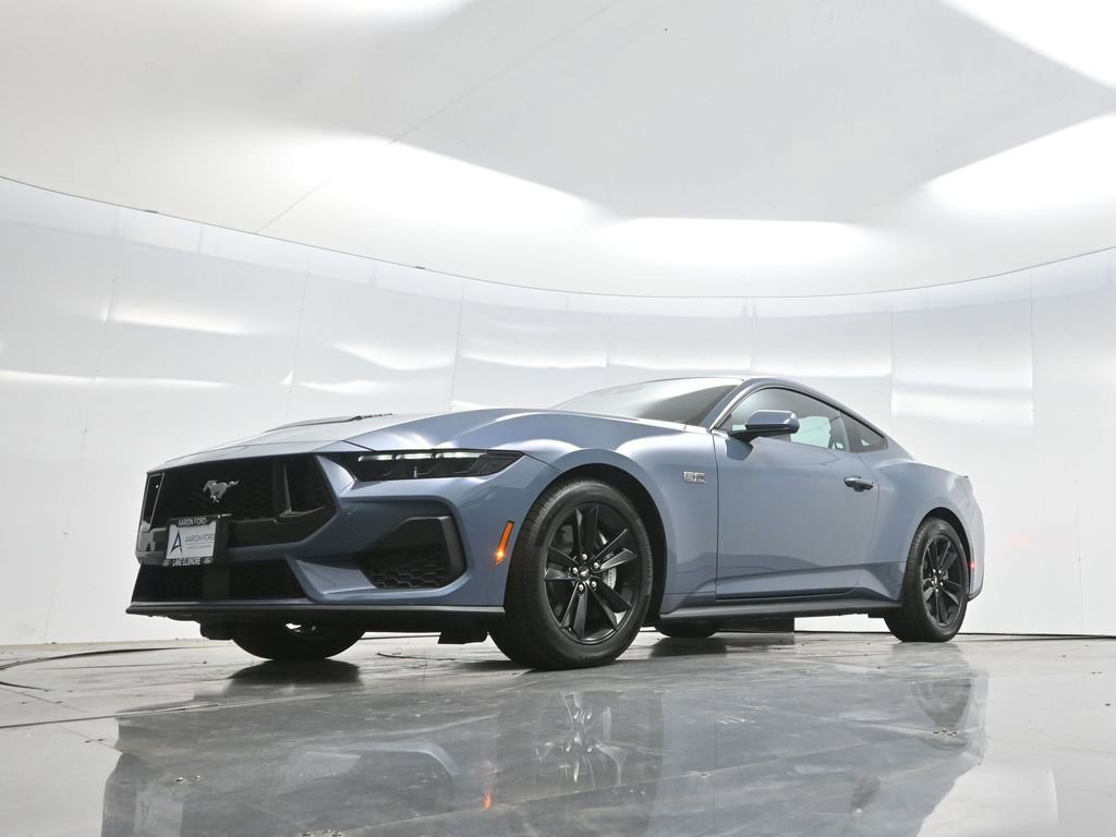 Used 2025 Ford Mustang GT RWD image 46