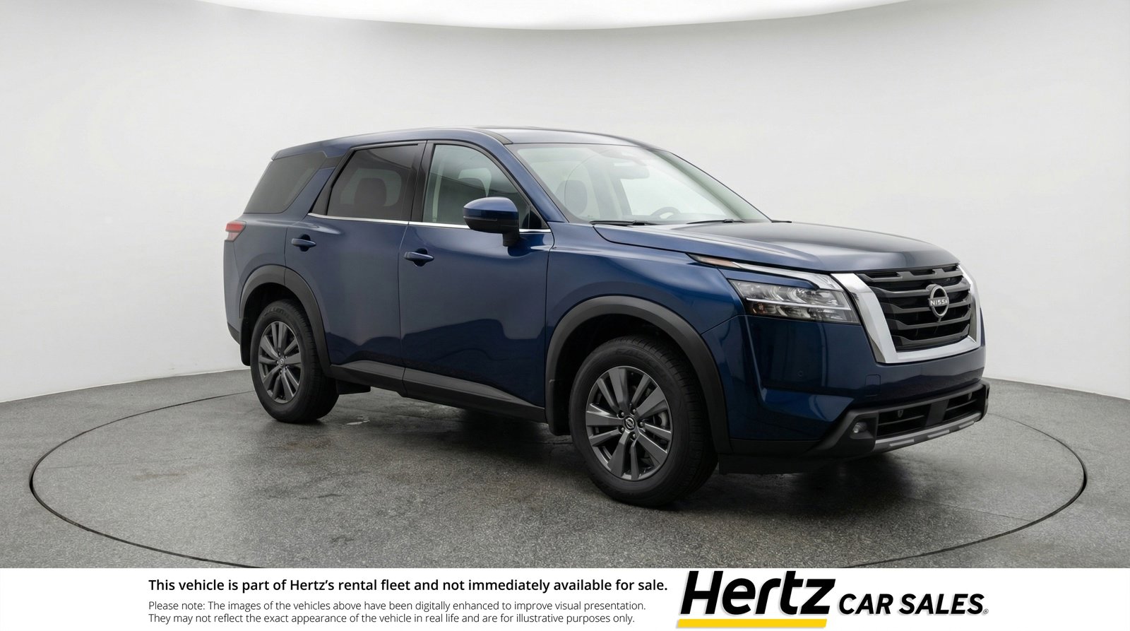 Used 2025 Nissan Pathfinder SV image 1
