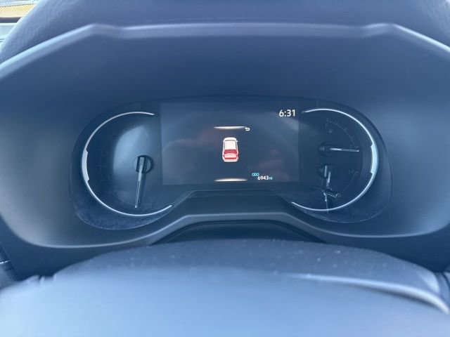 Used 2025 Toyota RAV4 XLE w/ Convenience Package image 10