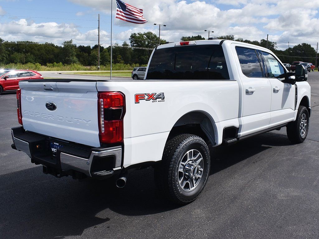New 2026 Ford F350 Lariat w/ FX4 Off-Road Package image 14