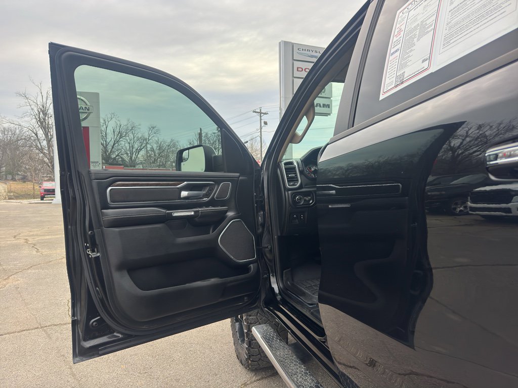 Used 2019 RAM 1500 Laramie image 18