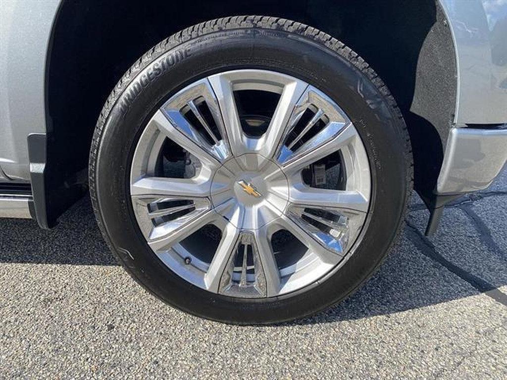 Used 2025 Chevrolet Silverado 1500 High Country AWD/4WD image 50