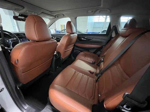 Used 2019 Nissan Rogue SL w/ Premium Package AWD/4WD image 15