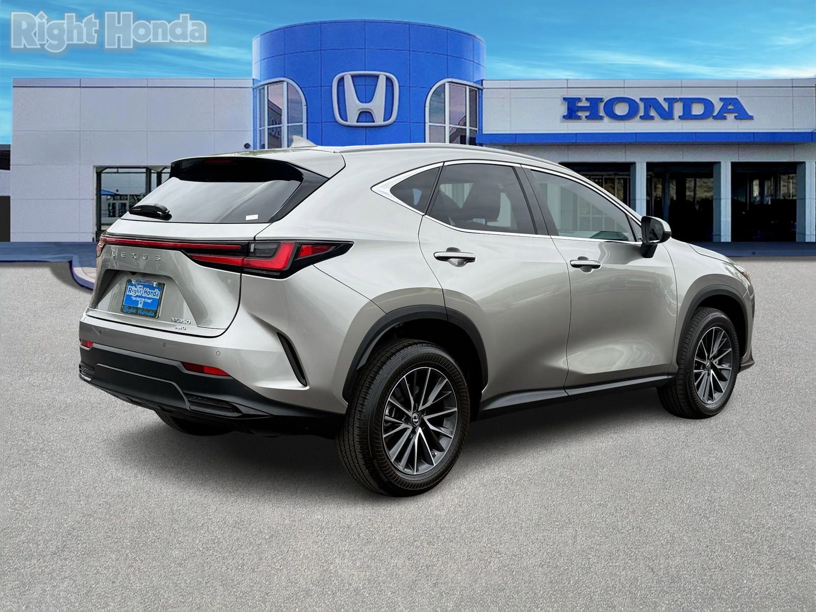 Used 2023 Lexus NX 350 AWD image 8