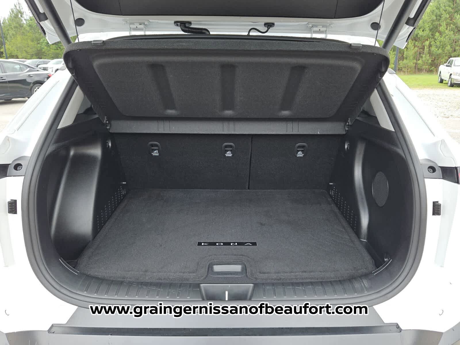 Used 2024 Hyundai Kona Limited FWD image 6