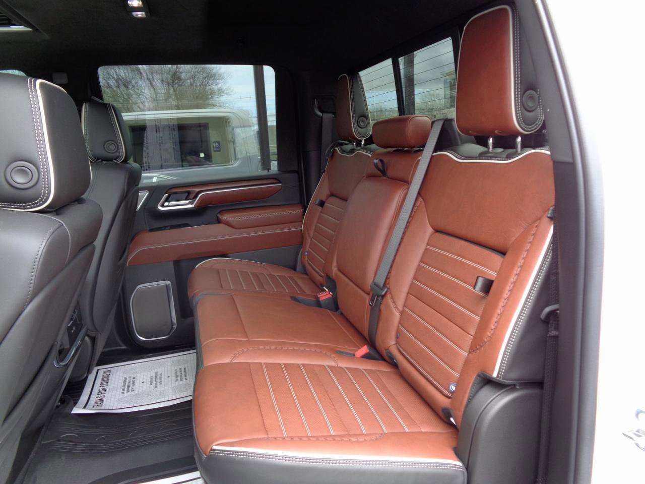 Used 2025 GMC Sierra 3500 Denali Ultimate image 17