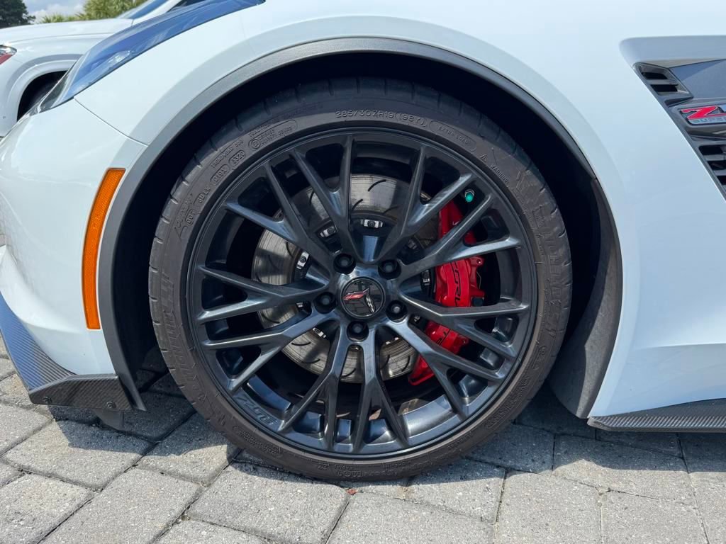 Used 2017 Chevrolet Corvette Z06 image 11