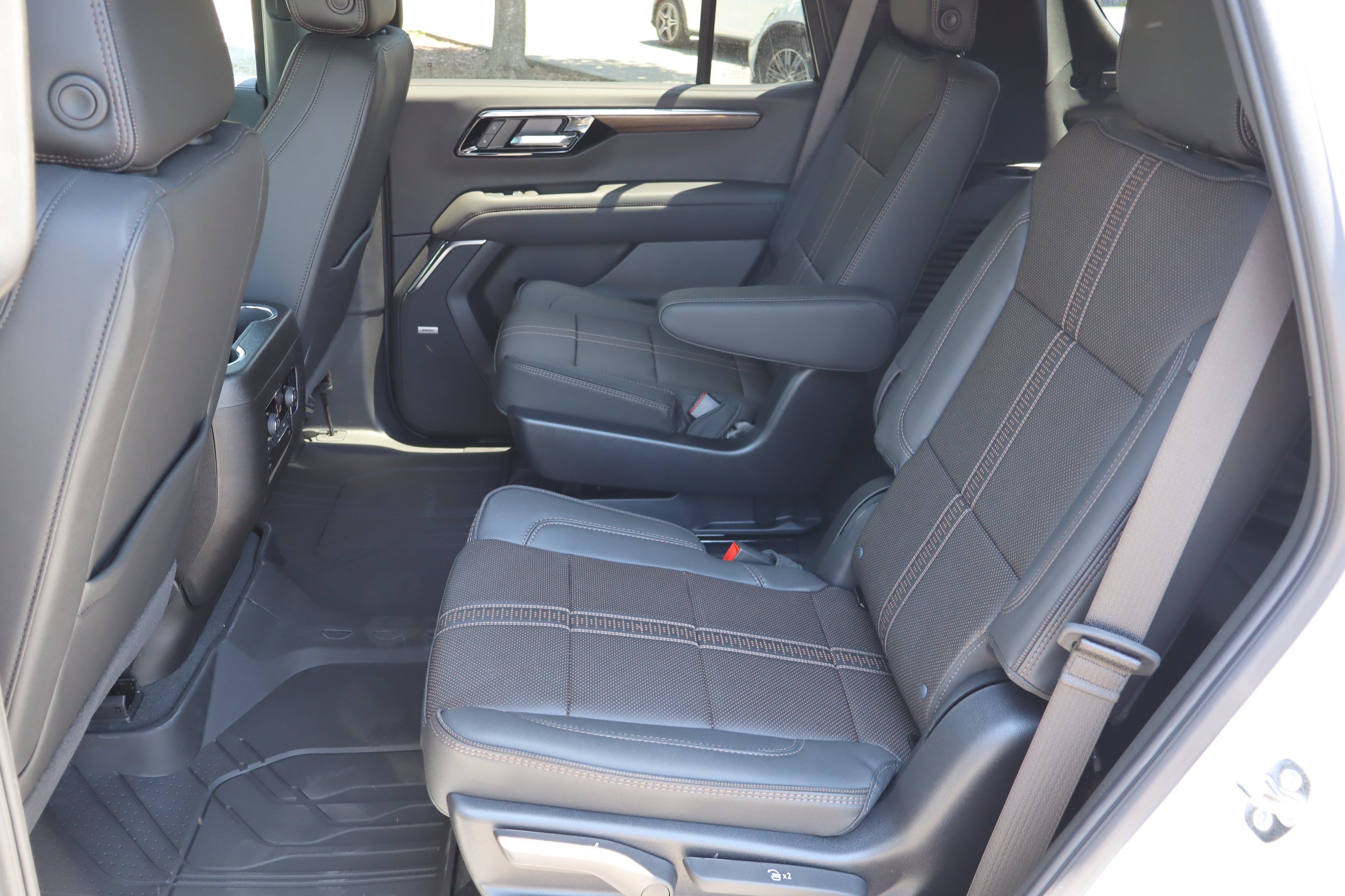 New 2026 Chevrolet Tahoe High Country AWD/4WD image 25