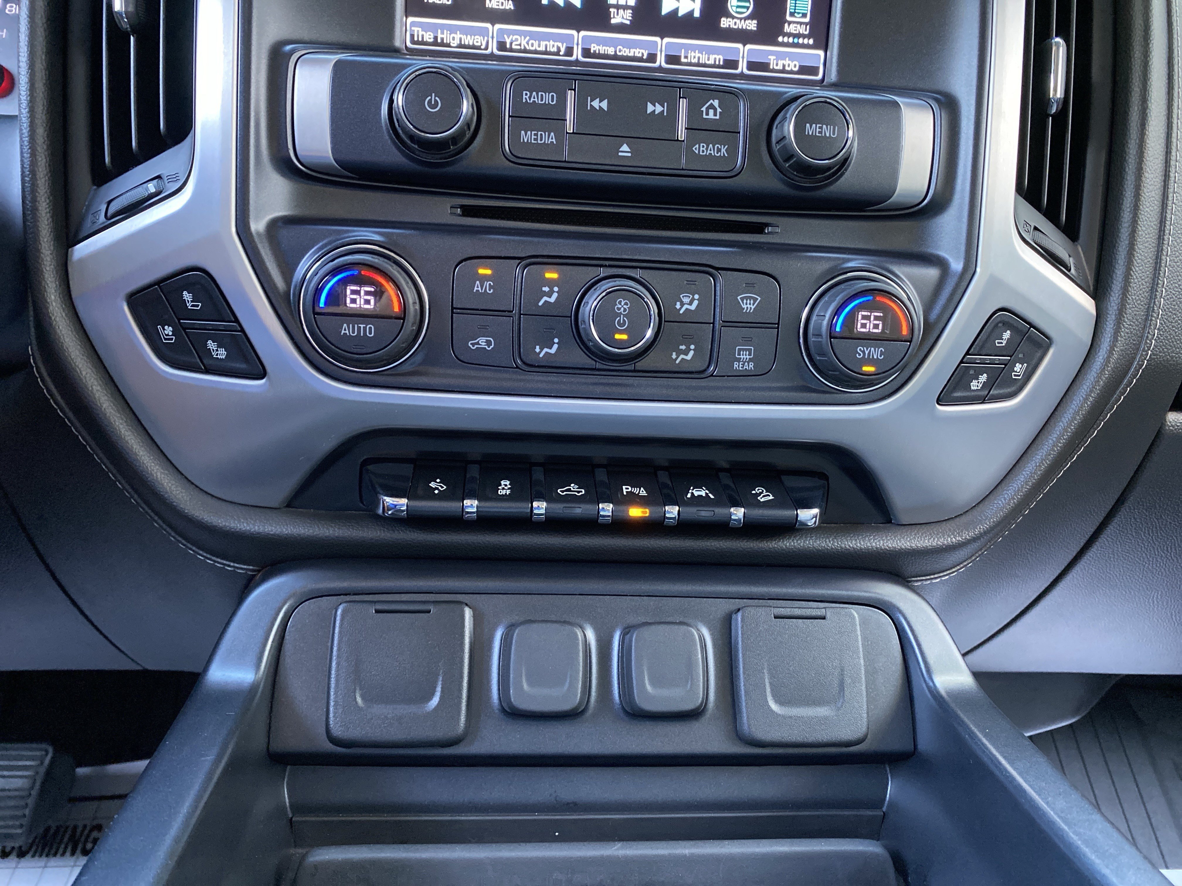 Used 2018 GMC Sierra 1500 SLT AWD/4WD image 28
