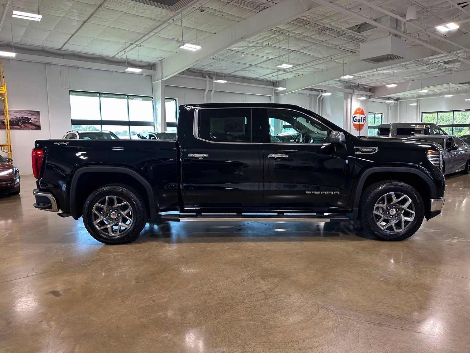 Used 2024 GMC Sierra 1500 SLT w/ SLT Premium Package AWD/4WD image 9