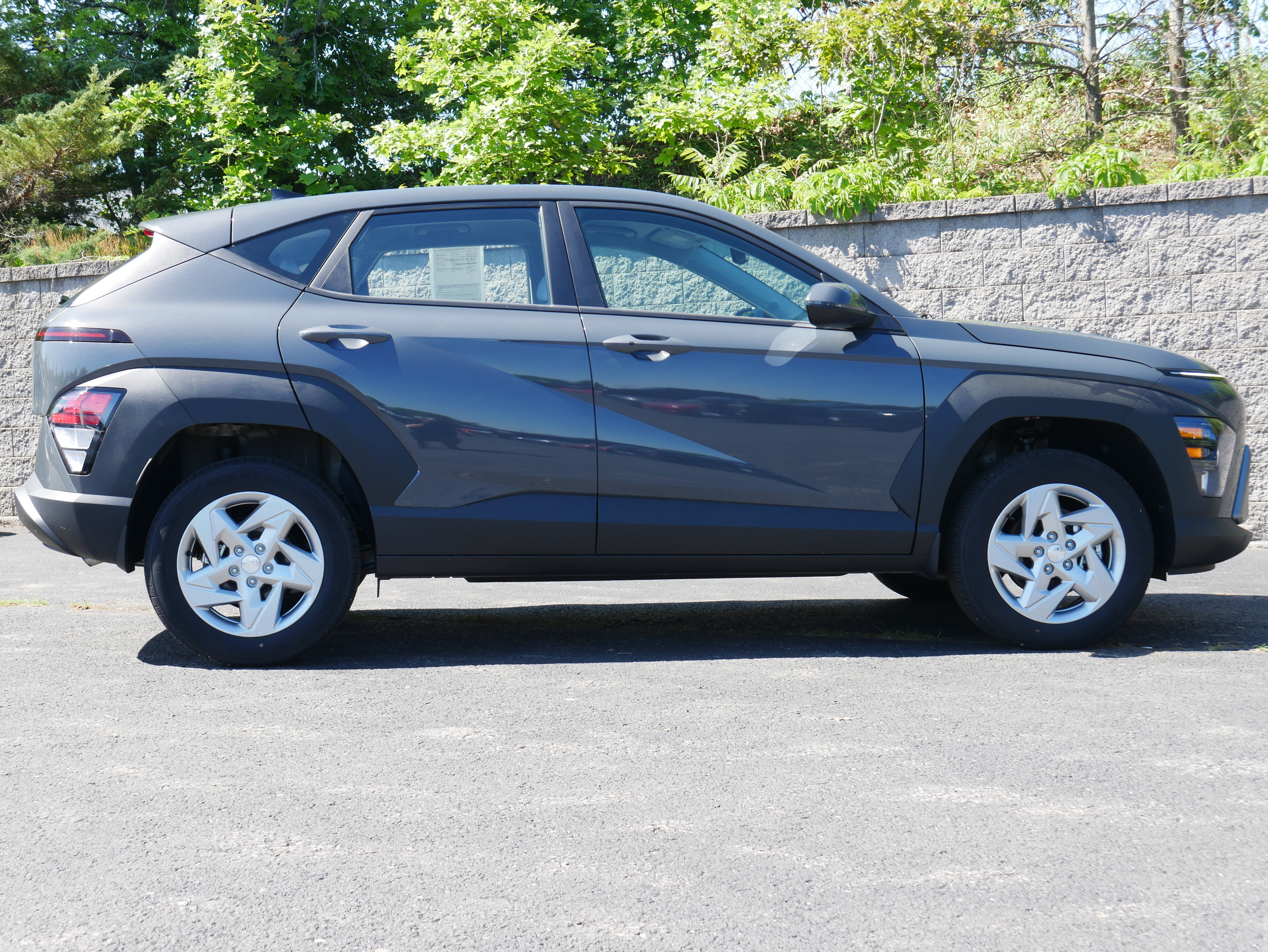 Used 2026 Hyundai Kona SE AWD/4WD image 8