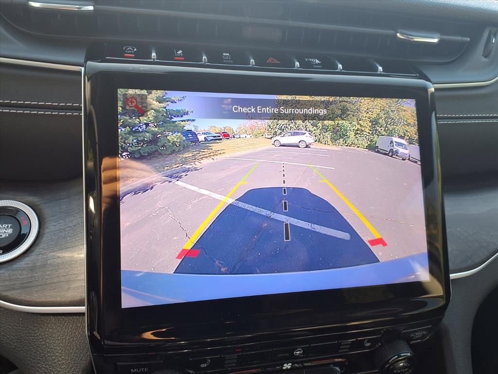 Certified 2023 Jeep Grand Cherokee L Limited image 17