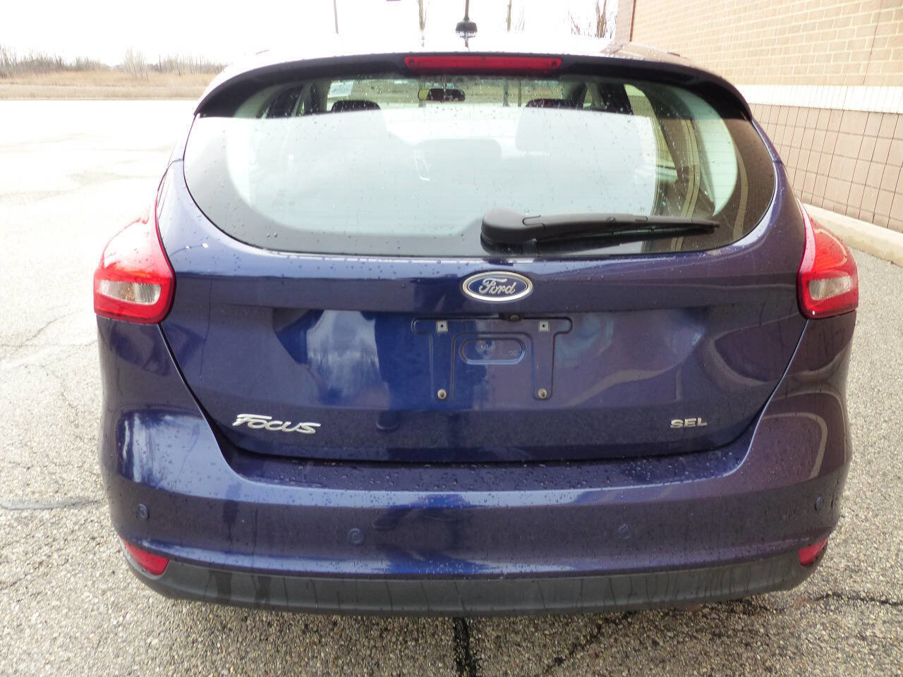 Used 2017 Ford Focus SEL image 10