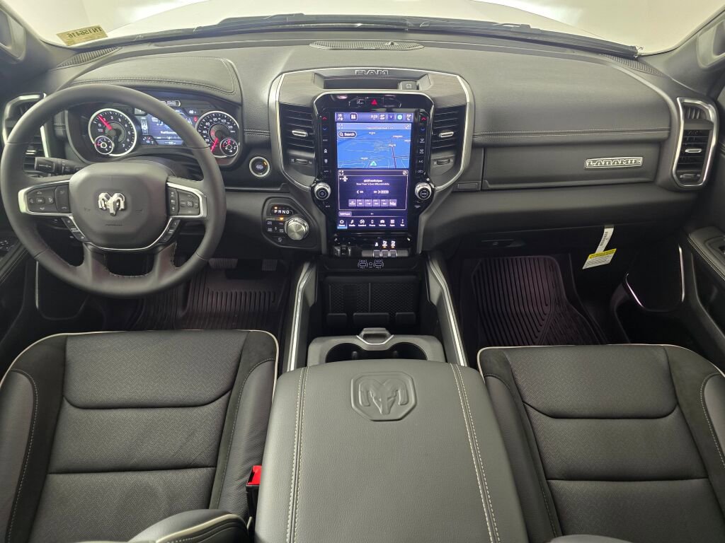 New 2026 RAM 1500 Laramie AWD/4WD image 15