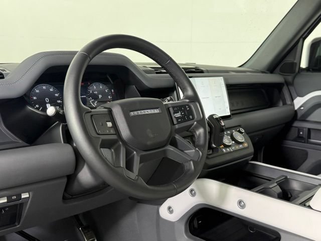 Used 2025 Land Rover Defender 110 S AWD/4WD image 42