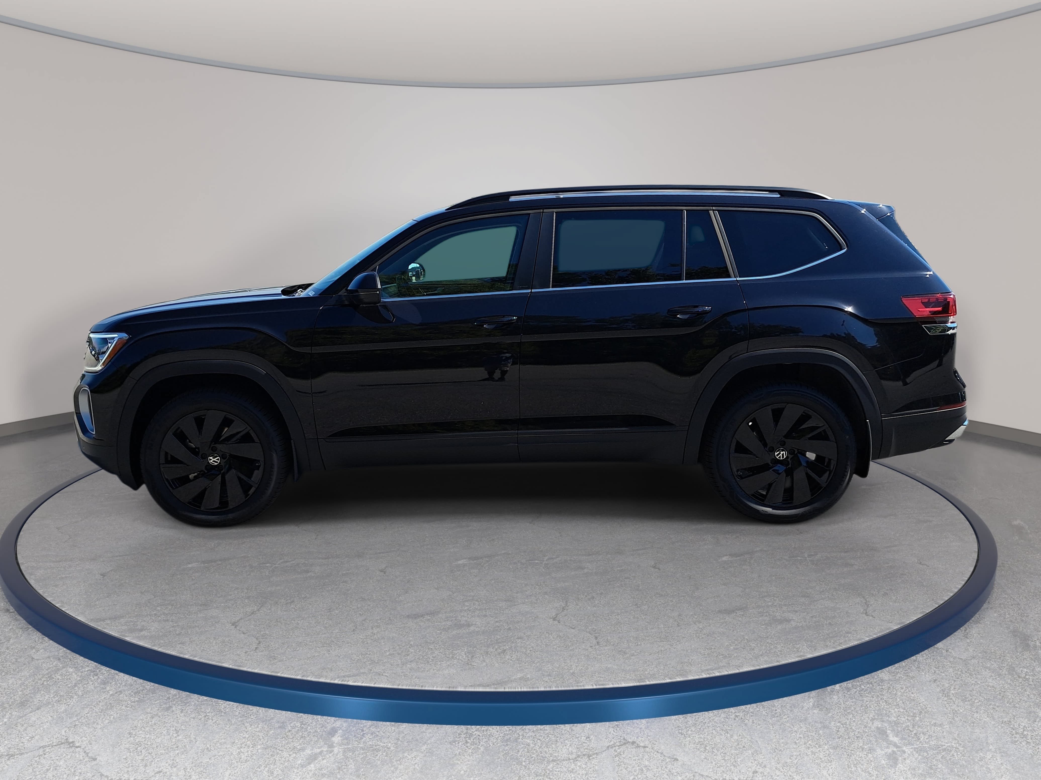 New 2026 Volkswagen Atlas SE FWD image 8
