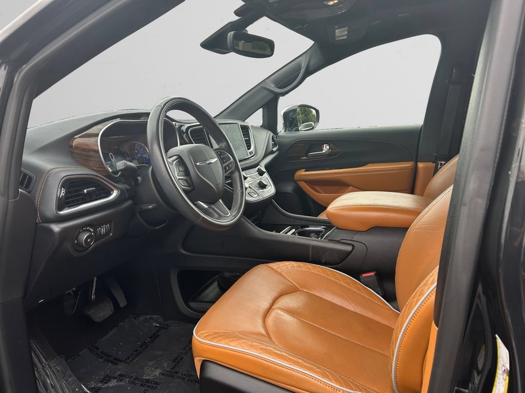 Used 2021 Chrysler Pacifica Pinnacle FWD image 10