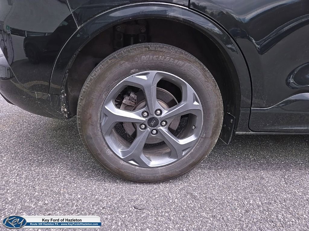 Used 2023 Ford Escape ST-Line w/ Tech Pack #1 AWD/4WD image 16