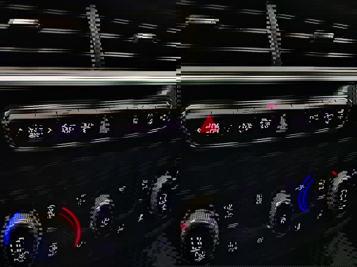 Used 2017 Audi Q7 3.0T Premium w/ Towing Package image 17