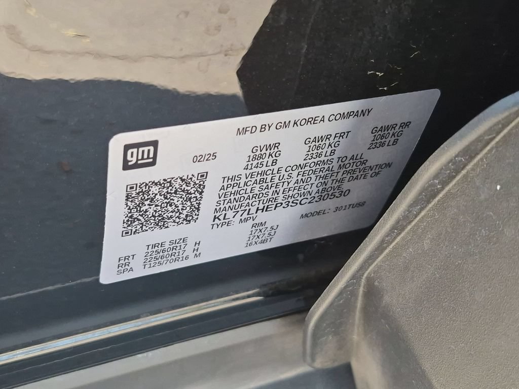 Used 2025 Chevrolet Trax LT w/ LT Convenience Package FWD image 36