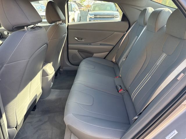 Certified 2025 Hyundai Elantra Sport image 25