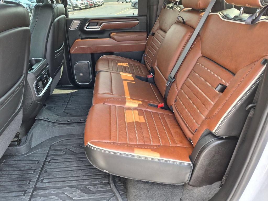 Used 2025 GMC Sierra 2500 Denali Ultimate w/ LPO, GMC Protection Package AWD/4WD image 21