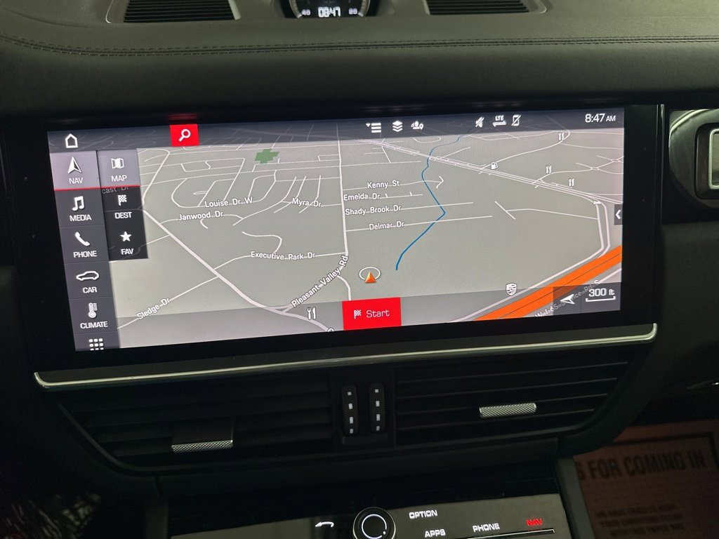 Used 2021 Porsche Cayenne Turbo image 20