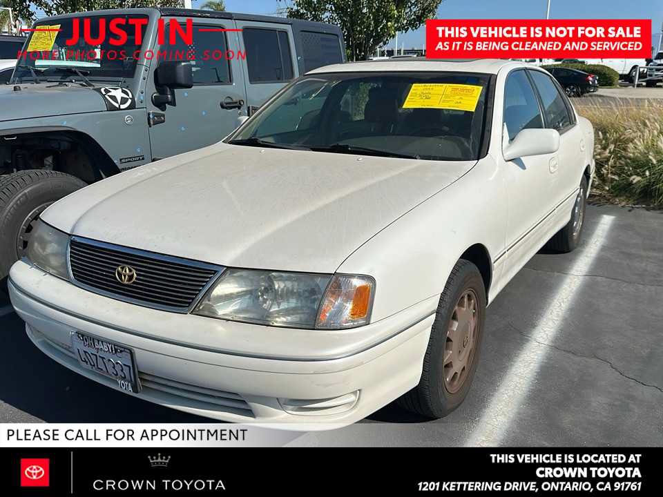 Used 1999 Toyota Avalon XL FWD image 1