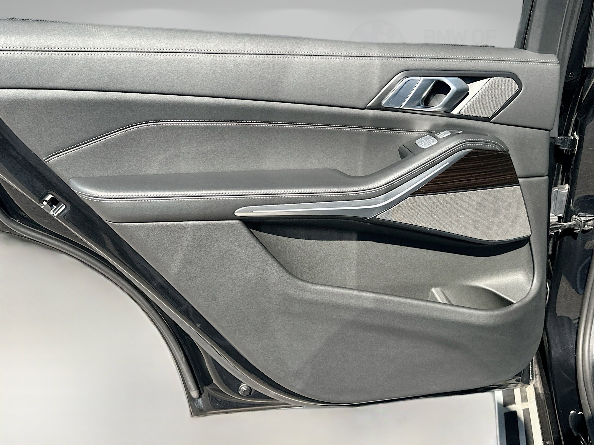 Used 2025 BMW X7 xDrive40i w/ Premium Package AWD/4WD image 27