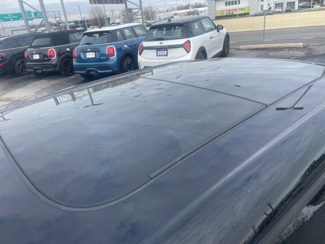 Used 2022 MINI Cooper 4-Door Hardtop image 19