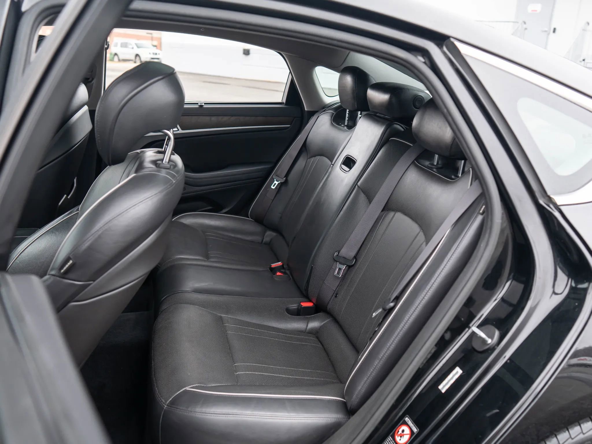 Used 2015 Hyundai Genesis 3.8 w/ Option Group 04 image 23