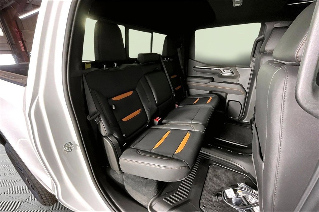 New 2026 GMC Sierra 1500 AT4 w/ AT4 Premium Package image 11