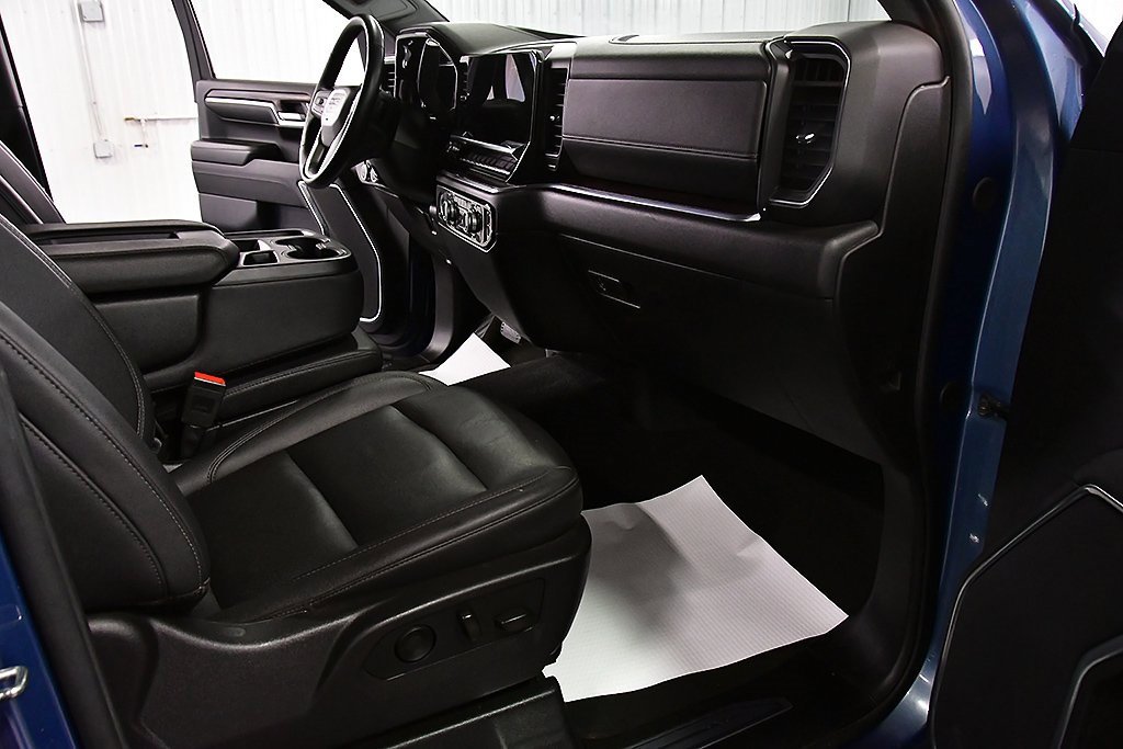 Used 2024 GMC Sierra 1500 SLT image 29