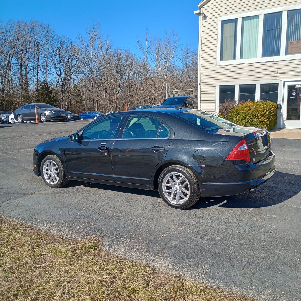 Used 2011 Ford Fusion SEL w/ 302A Rapid Spec Order Code image 3