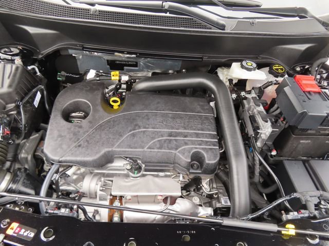 Used 2025 Chevrolet Equinox ACTIV w/ Safety and Technology Package AWD/4WD image 47
