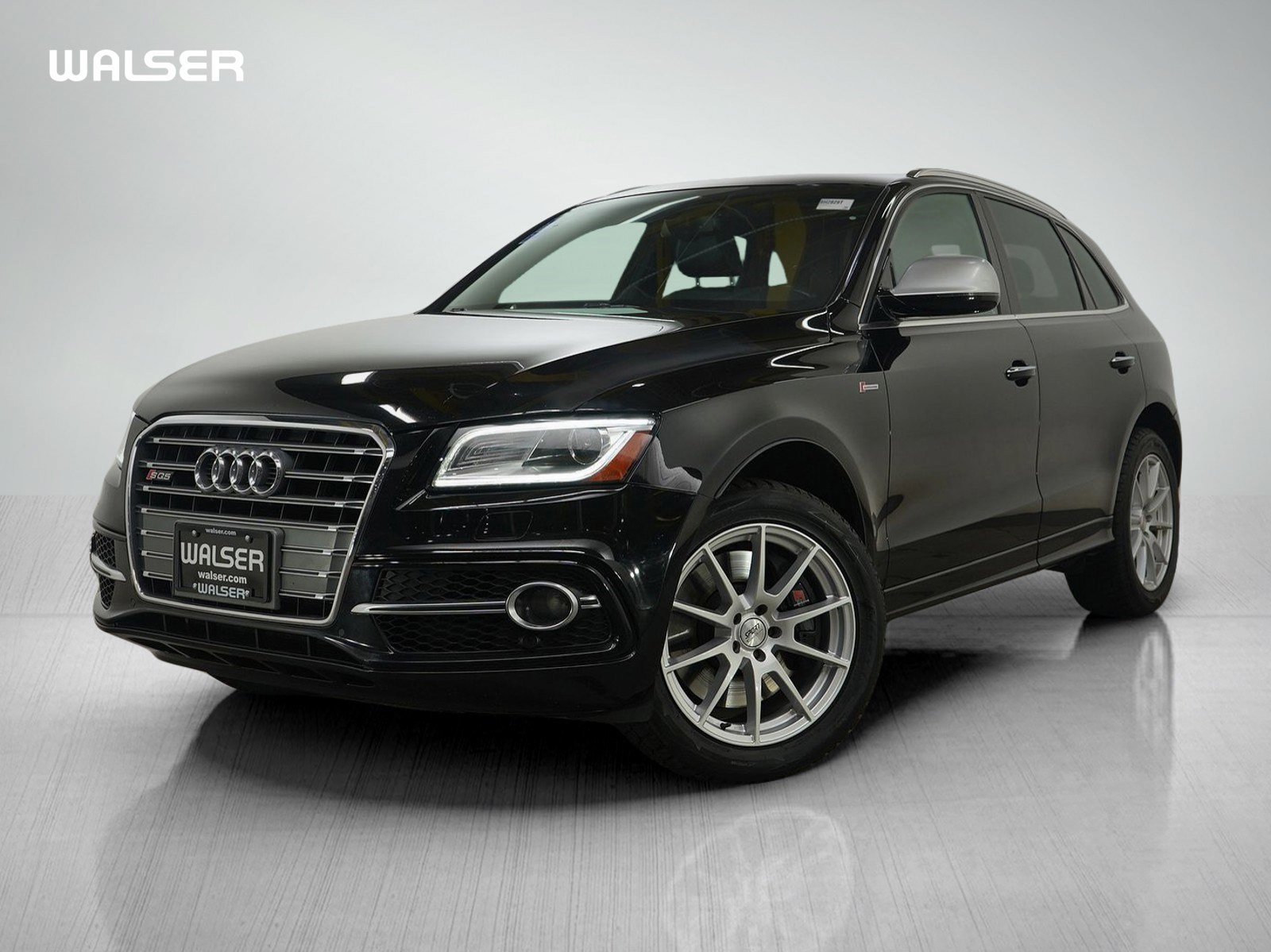 Used 2017 Audi SQ5 Premium Plus w/ Technology Package image 1