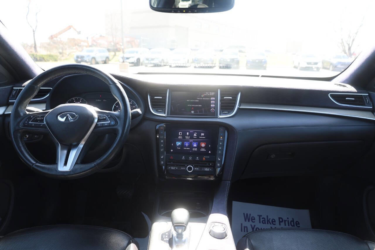 Used 2019 INFINITI QX50 Essential w/ Sensory Package AWD/4WD image 14