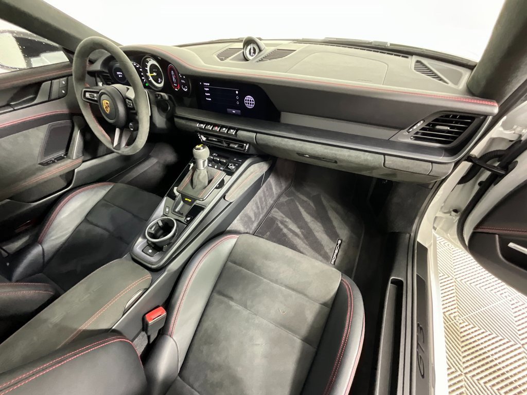 Used 2022 Porsche 911 GT3 image 15